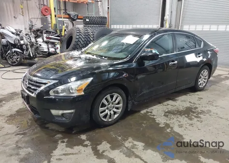 2015 Nissan Altima 2.5 S из США, поврежденный, VIN 1N4AL3AP1FC453100